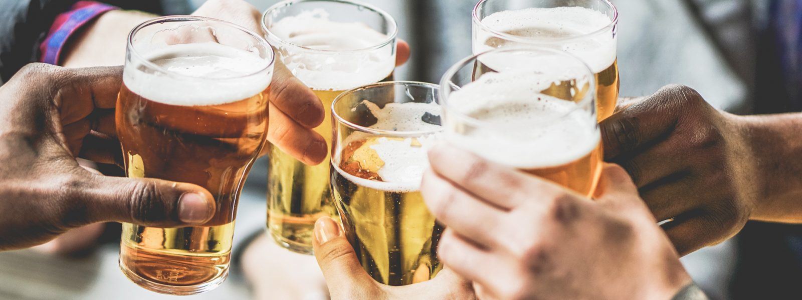 Dlaczego alkohol jest dozwolony od 18 lat?