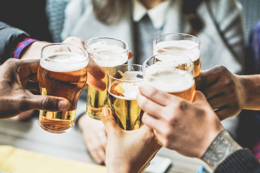 Dlaczego alkohol jest dozwolony od 18 lat?