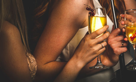 Firmowe wyjścia na drinka – jak zachować profesjonalizm?